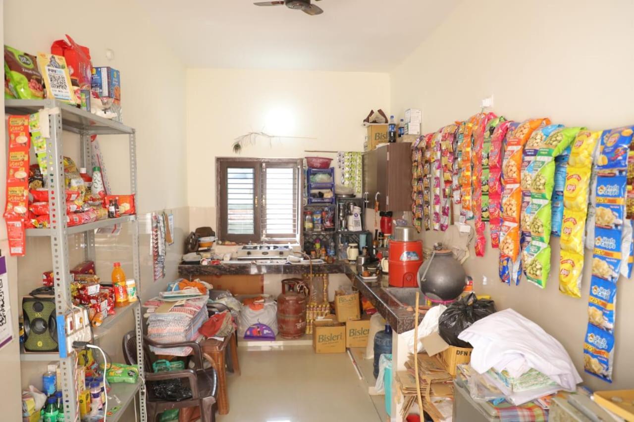 Radha Madhav Ashram Vrindāvan Exteriér fotografie